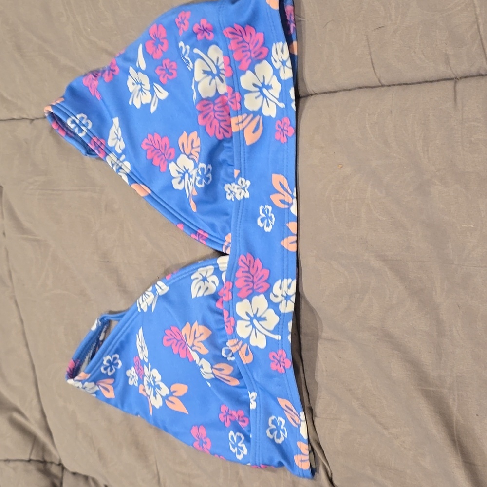 ❤️10/$13 New girls bikini top